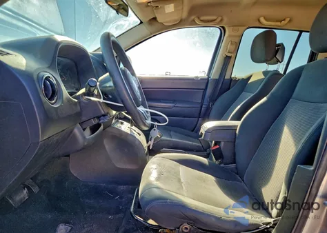 2015 Jeep Compass Sport из США, поврежденный, VIN 1C4NJCBA0FD250415